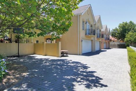 Property photo of 2/10 Hurstford Close Peppermint Grove WA 6011