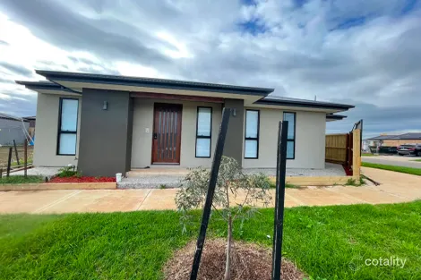 37 Castello Dr, Deanside, VIC 3336