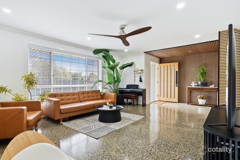 Property photo of 1 Jared Place Wynnum West QLD 4178