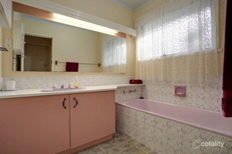 Property photo of 5 Valetta Crescent Knoxfield VIC 3180