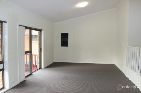 Property photo of 28 Hasluck Drive Rankin Park NSW 2287
