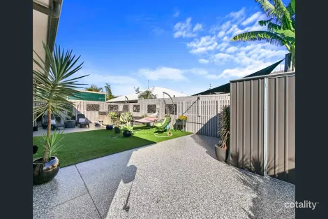 Property photo of 5 Bligh Close Urraween QLD 4655