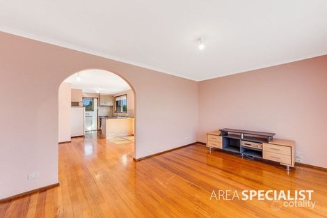 Property photo of 19 Pottenger Way St Albans VIC 3021