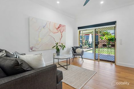 Property photo of 6 Sternlight Close Clear Island Waters QLD 4226