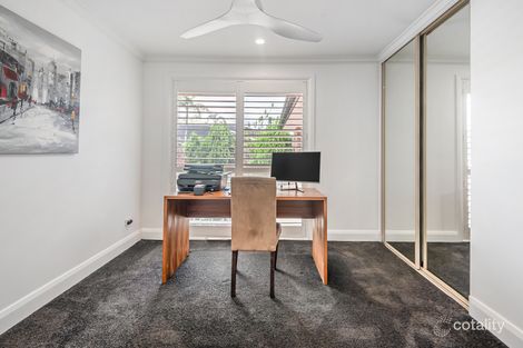 Property photo of 6 Sternlight Close Clear Island Waters QLD 4226