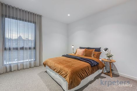 Property photo of 10 Alluvium Way Mount Waverley VIC 3149