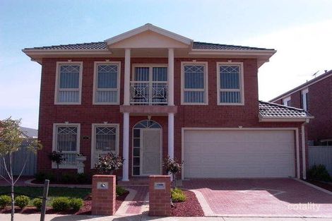 Property photo of 15 Cairn Curran Terrace Caroline Springs VIC 3023