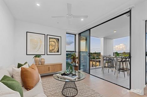 2106/123 Cavendish Rd, Coorparoo, QLD 4151