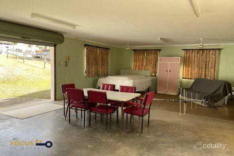 Property photo of 14 Ocean Drive Ilbilbie QLD 4738