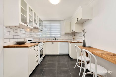Property photo of 17/36-38 Elphin Grove Hawthorn VIC 3122