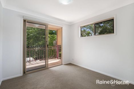 Property photo of 3/40 Warren Street St Lucia QLD 4067