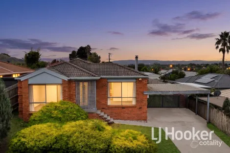 Property photo of 69 Horizon Boulevard Hampton Park VIC 3976