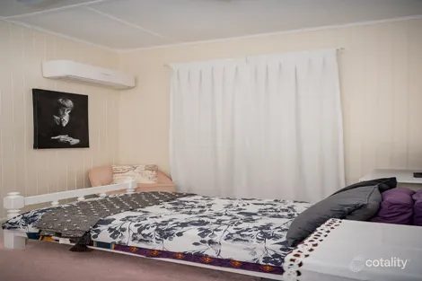 Property photo of 28 Lovell Street Roma QLD 4455