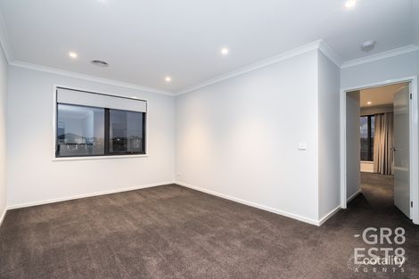 Property photo of 23 Faolan Way Cranbourne West VIC 3977
