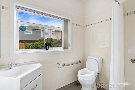 Property photo of 24 Union Grove Springvale VIC 3171