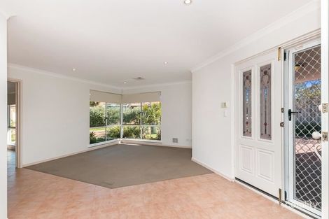 Property photo of 2 Picotee Mews Coogee WA 6166