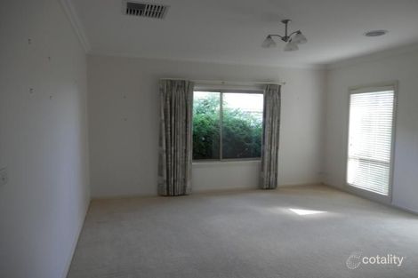 Property photo of 28 Monaro Court Tatton NSW 2650