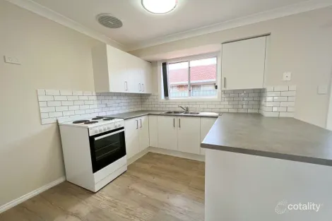 Property photo of 2 Clancy Place Parkes NSW 2870