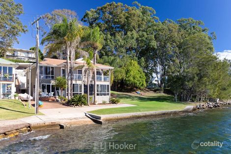 4 Yaringa Lane, Carey Bay, NSW 2283