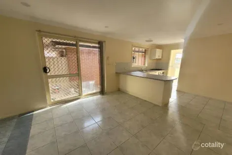 Property photo of 26 Theseus Circuit Rosemeadow NSW 2560