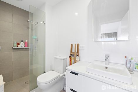 Property photo of 213/160 Williamsons Road Doncaster VIC 3108