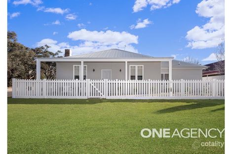 Property photo of 17 Craft Street Lake Albert NSW 2650