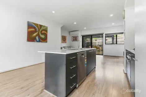 Property photo of 32 Kinsfolk Circuit Doveton VIC 3177