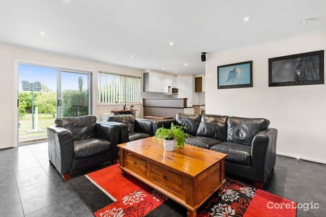 Property photo of 24 Cappella Court Glen Waverley VIC 3150