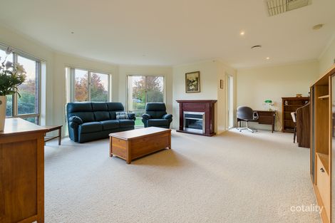 Property photo of 1 Parkview Close Castlemaine VIC 3450