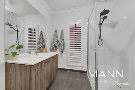 Property photo of 15 Piccadilly Drive Wollert VIC 3750