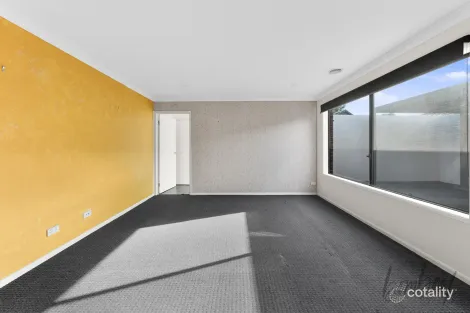 Property photo of 63 Streamside Drive Craigieburn VIC 3064