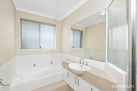 Property photo of 13 Kingsway Gardens Canning Vale WA 6155