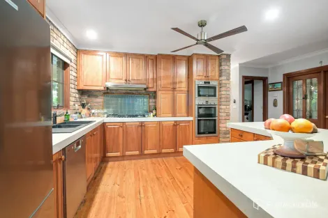 Property photo of 10 Carroll Street Launching Place VIC 3139