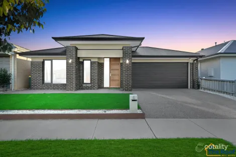 Property photo of 4 Renga Place Mambourin VIC 3024