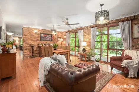 Property photo of 10 Carroll Street Launching Place VIC 3139