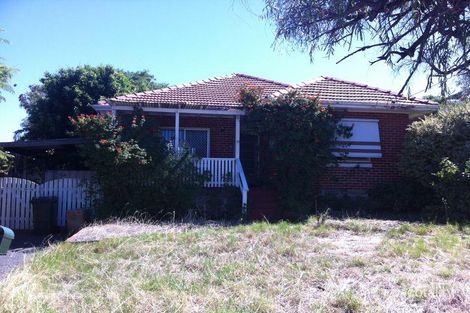 13 Victoria St, St James, WA 6102