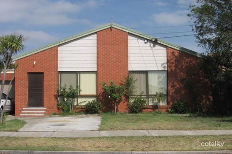 25 Ivanhoe Ave, St Albans, VIC 3021