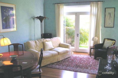 Property photo of 2/2 Raymond Road Neutral Bay NSW 2089