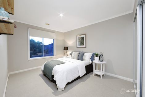 Property photo of 89 Sovereign Manors Crescent Rowville VIC 3178