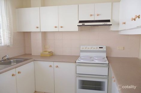 Property photo of 4/4-6 Phillip Street Labrador QLD 4215