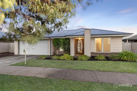 Property photo of 75 Dyson Drive Alfredton VIC 3350
