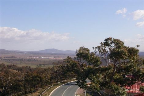 Property photo of 3 Myrtle Close Jerrabomberra NSW 2619