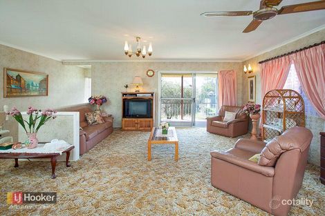 Property photo of 8 Devoran Street Albany Creek QLD 4035