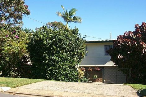 26 Glenmore St, Kallangur, QLD 4503