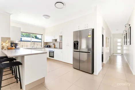 Property photo of 20 Mayfair Drive Emerald QLD 4720
