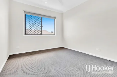 Property photo of 17 Blossom Street Yarrabilba QLD 4207