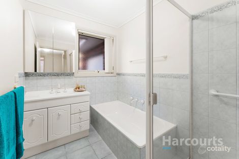 Property photo of 2/11 Dumfries Way Wantirna VIC 3152