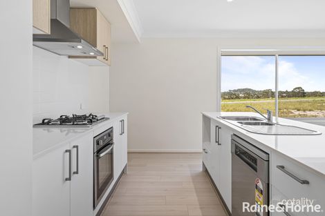 Property photo of 16 Godwit Avenue Warnervale NSW 2259