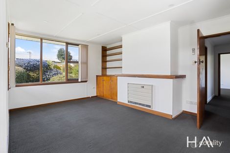 Property photo of 34 Maroubra Circle Chigwell TAS 7011