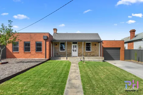 44 Sailors Gully Rd, Eaglehawk, VIC 3556